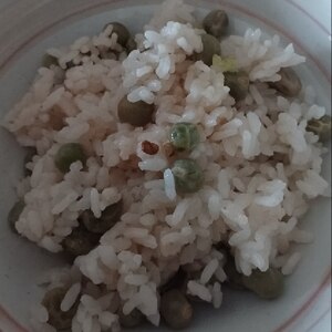 お塩の加減がちょうどいい！豆ご飯